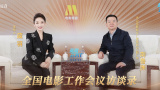 美女扒开尿口让